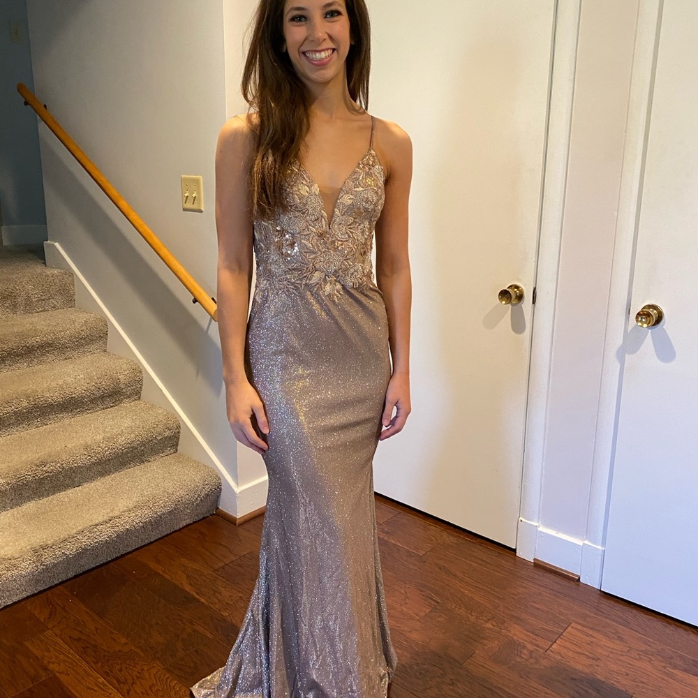 Stunning prom gown never worn to event! - Picture 5 of 15